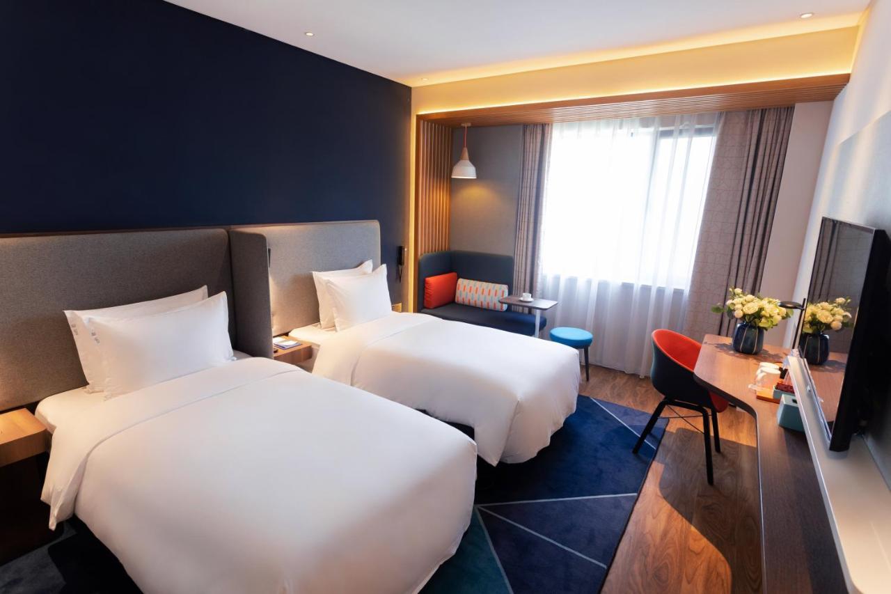 Holiday Inn Express Kaifeng City Center By Ihg Exterior photo