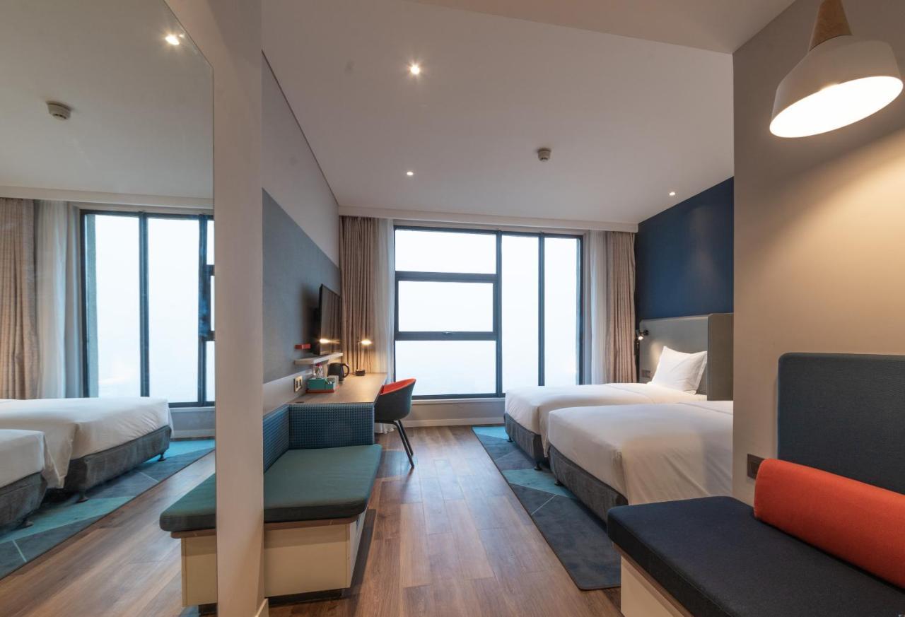 Holiday Inn Express Kaifeng City Center By Ihg Exterior photo