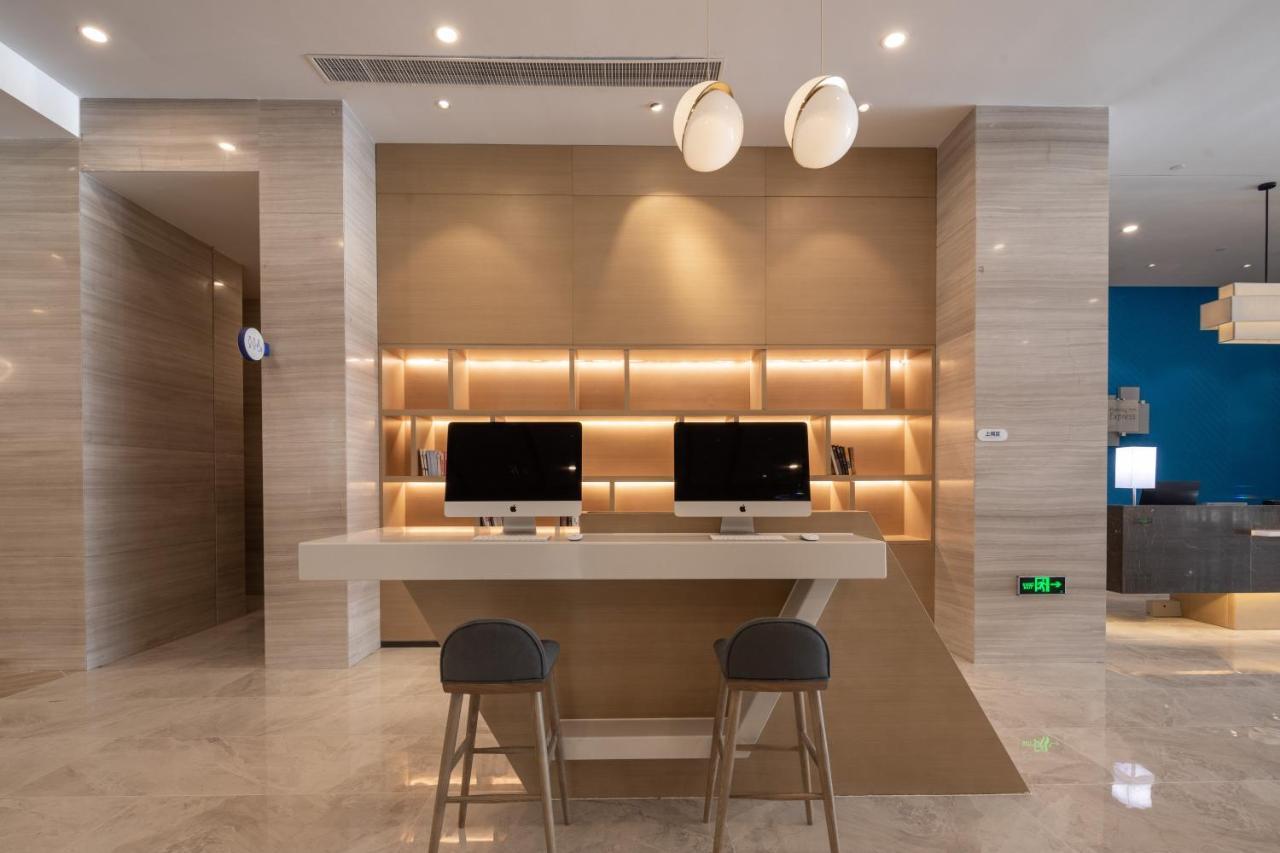 Holiday Inn Express Kaifeng City Center By Ihg Exterior photo