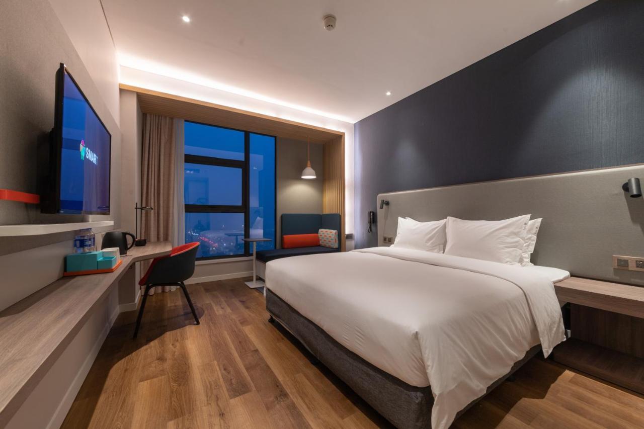 Holiday Inn Express Kaifeng City Center By Ihg Exterior photo
