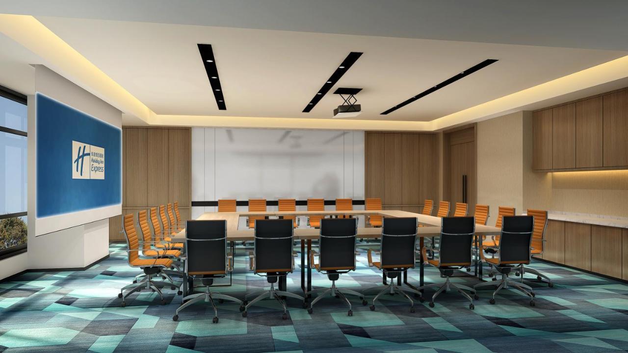 Holiday Inn Express Kaifeng City Center By Ihg Exterior photo